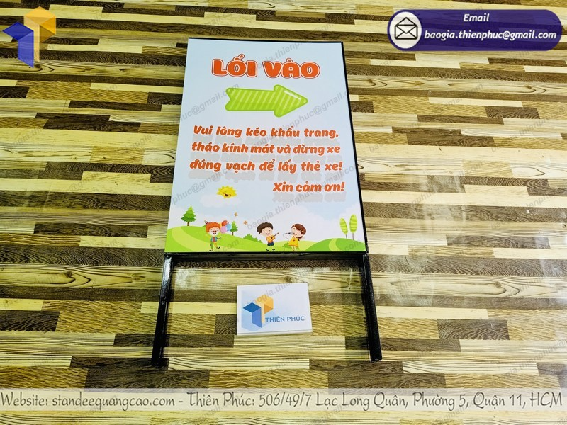 biển standee chỉ dẫn