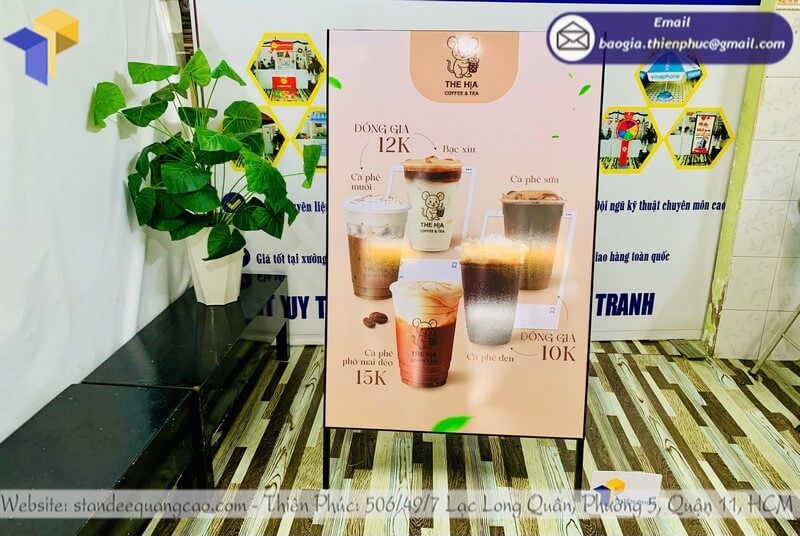 Standee chữ A in logo theo yêu cầu