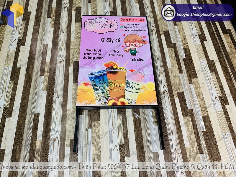 standee chữ A theo yêu cầu