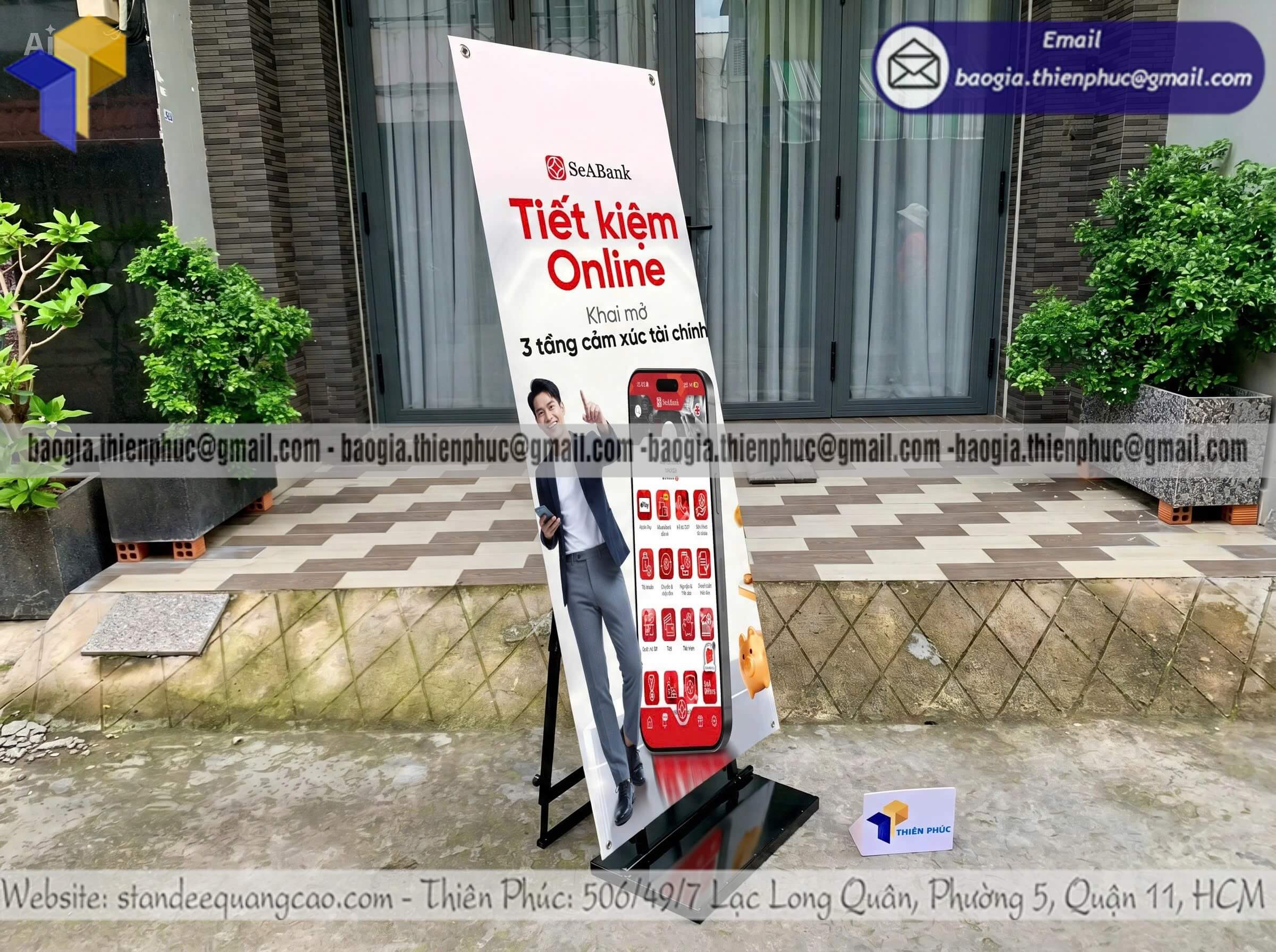 Standee đế sắt treo poster in 1 mặt chống lật Hồ Chí Minh giao hàng toàn quốc cho mọi ngành