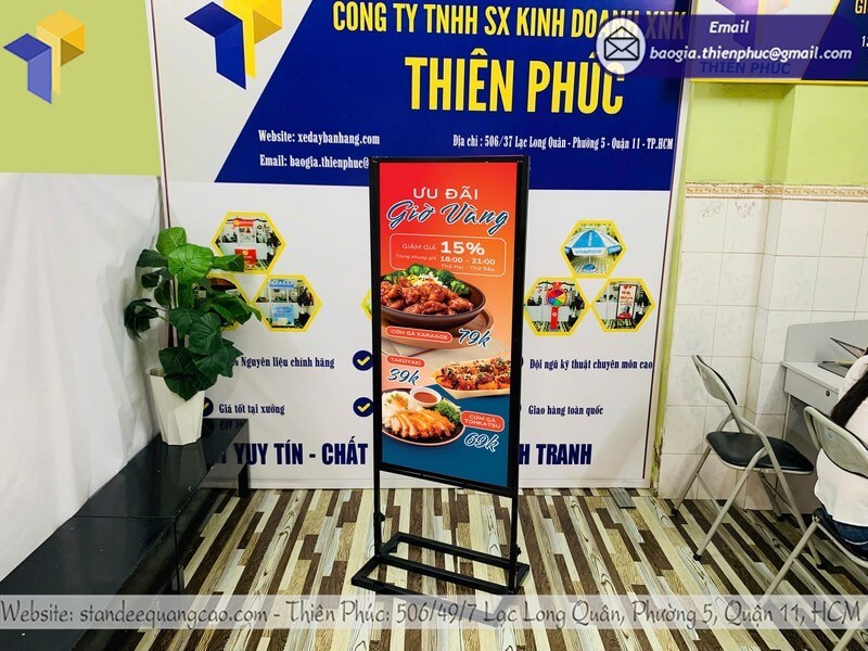 standee cơm gà kèm menu HCM