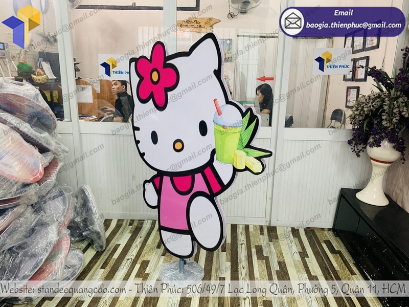 Standee HELLO KITTY mô hình uy tín