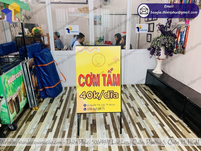 standee khung sắt chữ A uy tín