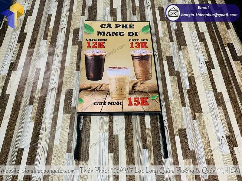 Standee khung sắt ngoài trời rẻ