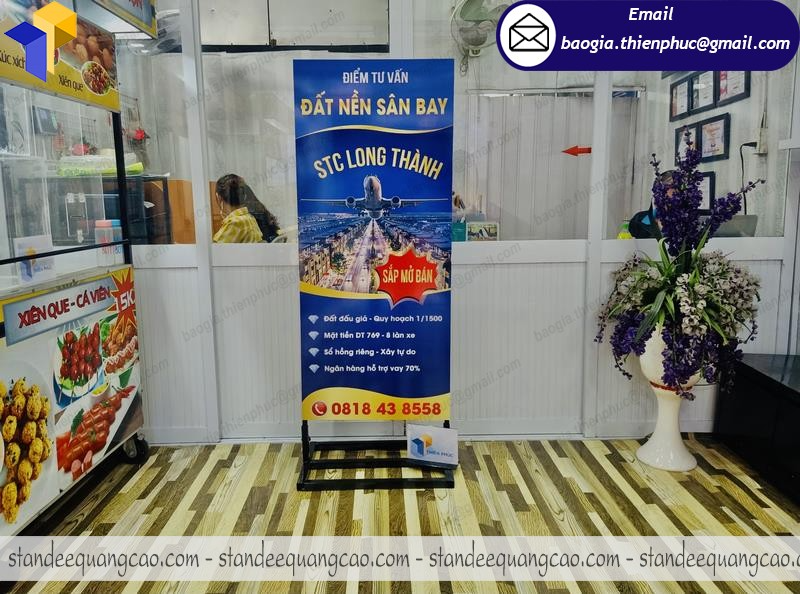 standee khung sắt ngoài trời