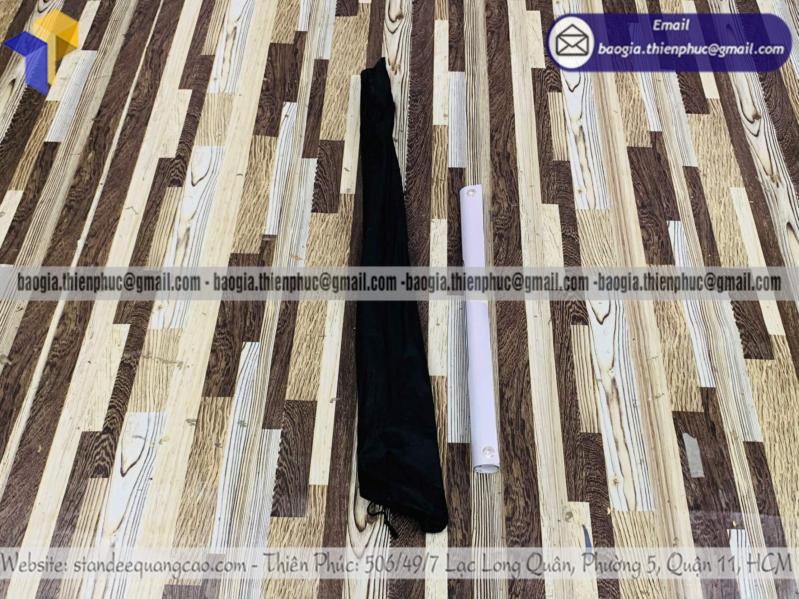 Standee khung sắt poster treo chữ X ngoài trời uy tín cho đại lý, shop bán lẻ