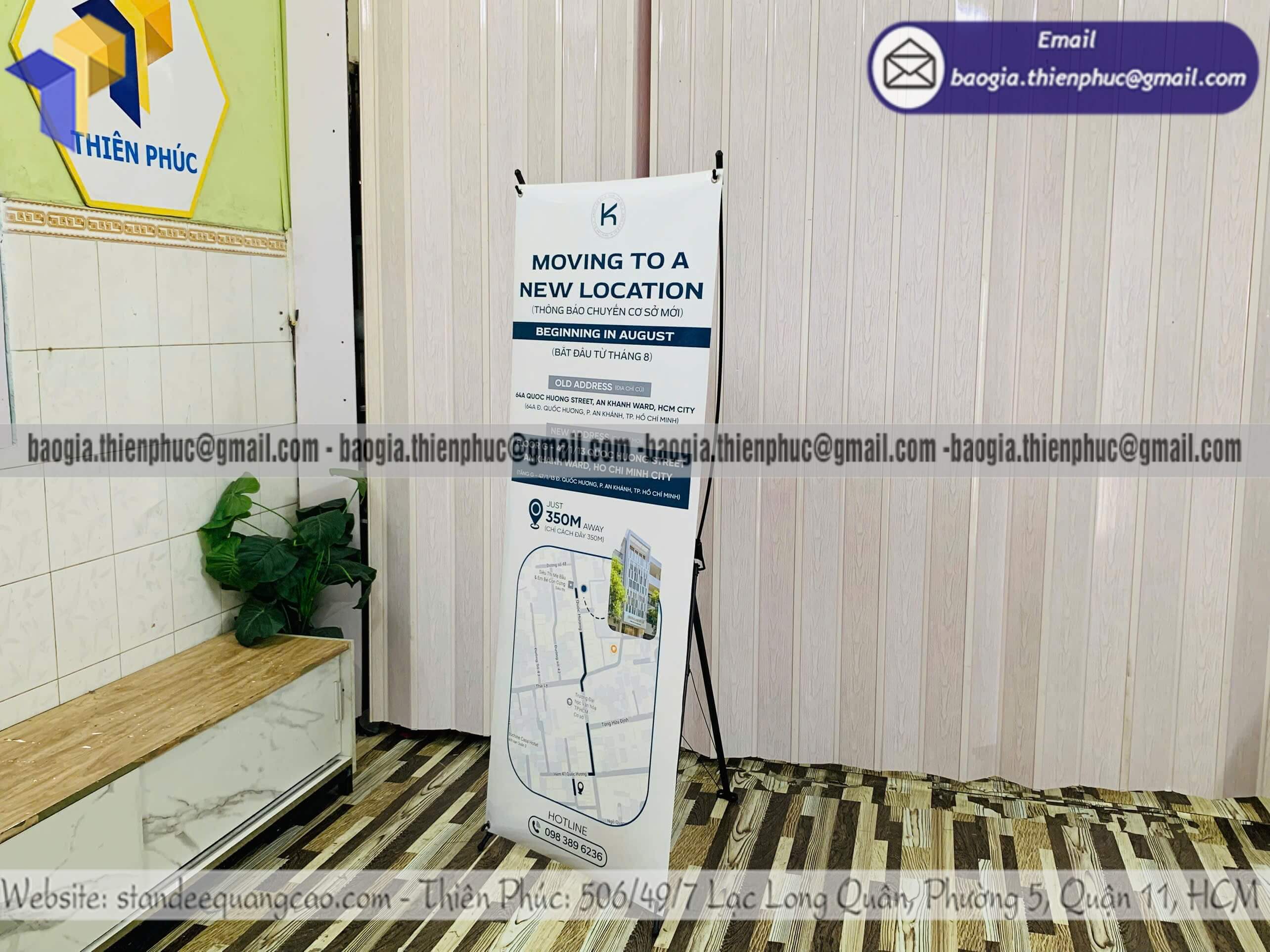 Standee khung sắt poster treo chữ X ngoài trời giao hàng nhanh Đà Nẵng, Bình Dương
