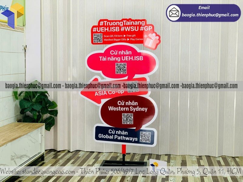Standee mô hình 1 mặt quảng cáo giới thiệu đặt ngoài trời Standee mô hình 1 mặt quảng cáo giới thiệu đặt ngoài trời
