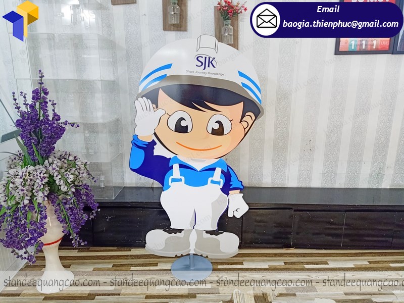 standee mô hình hoạt hình