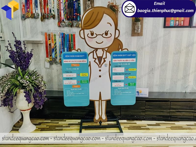 standee mô hình khung sắt đẹp