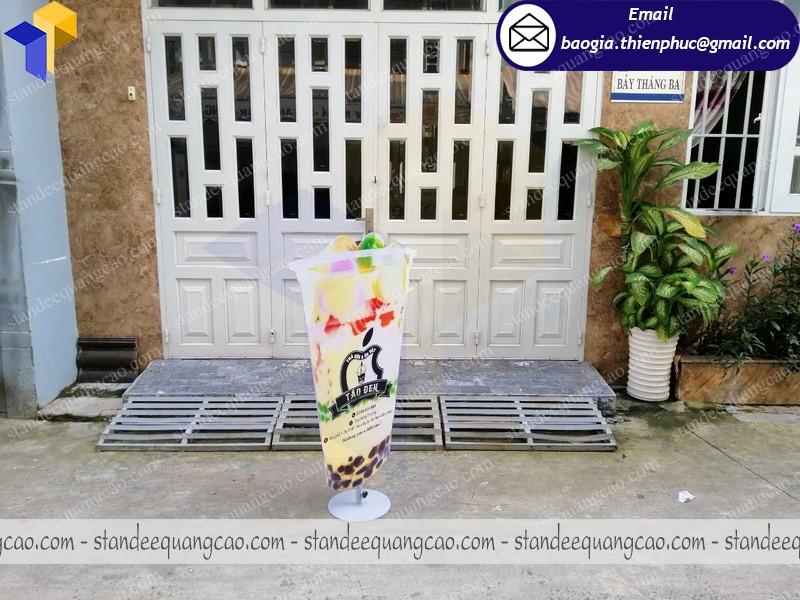 standee mô hình sản phẩm