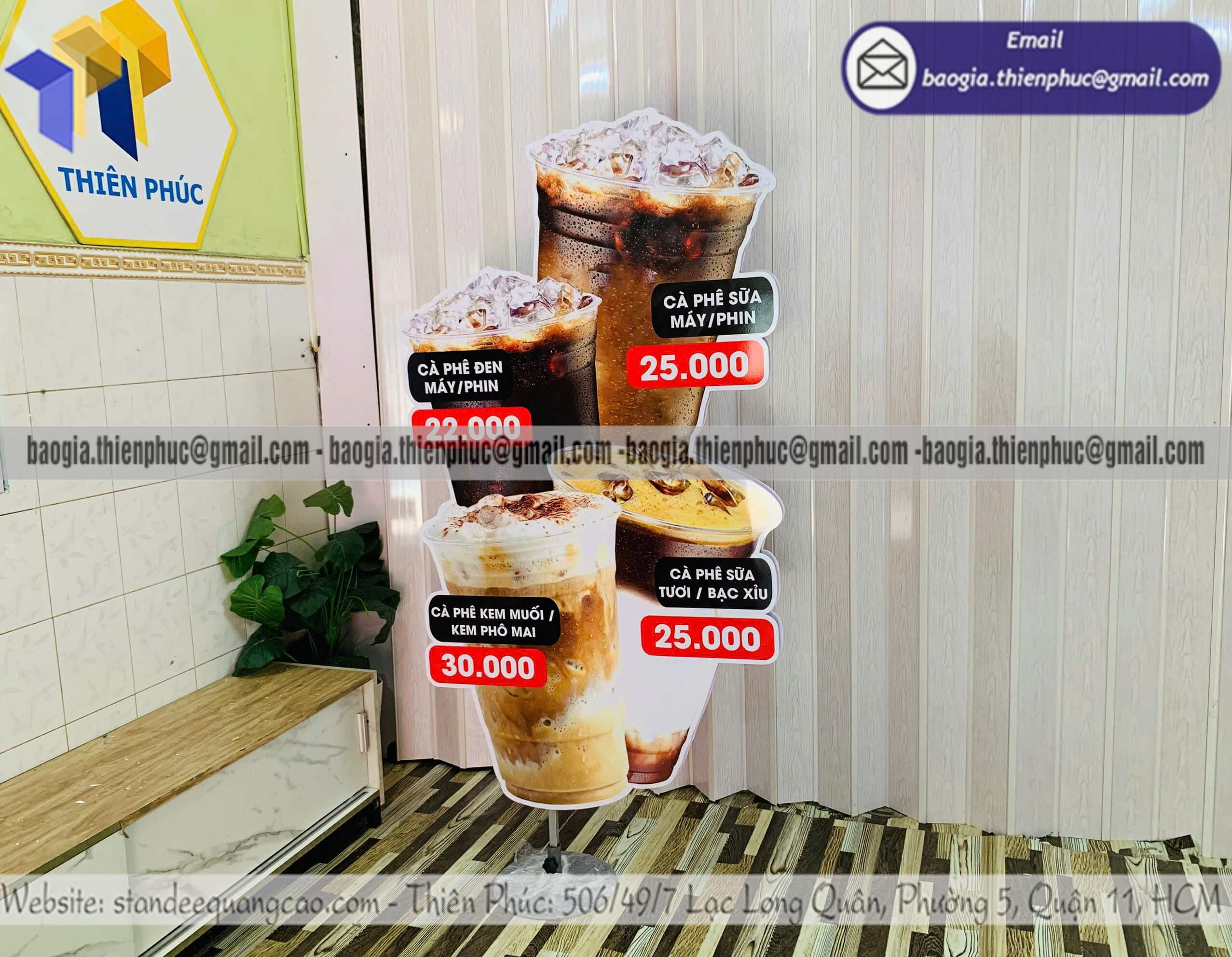 Standee mockup ly cafe in hai mặt để trên vỉa hè sản xuất nhanh bán tại Cần Thơ Hà Nội và toàn quốc