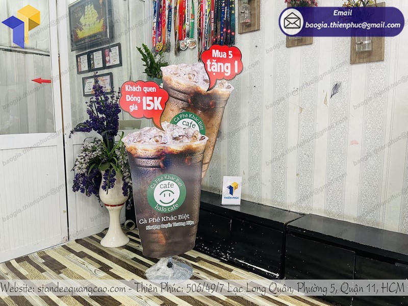 standee mockup mô hình ly cafe rẻ