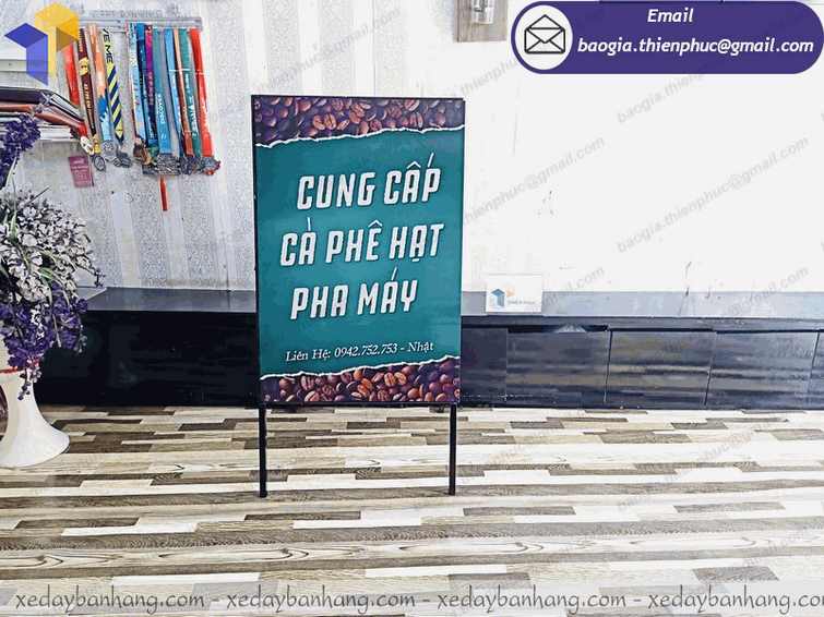 standee quảng cáo cà phê