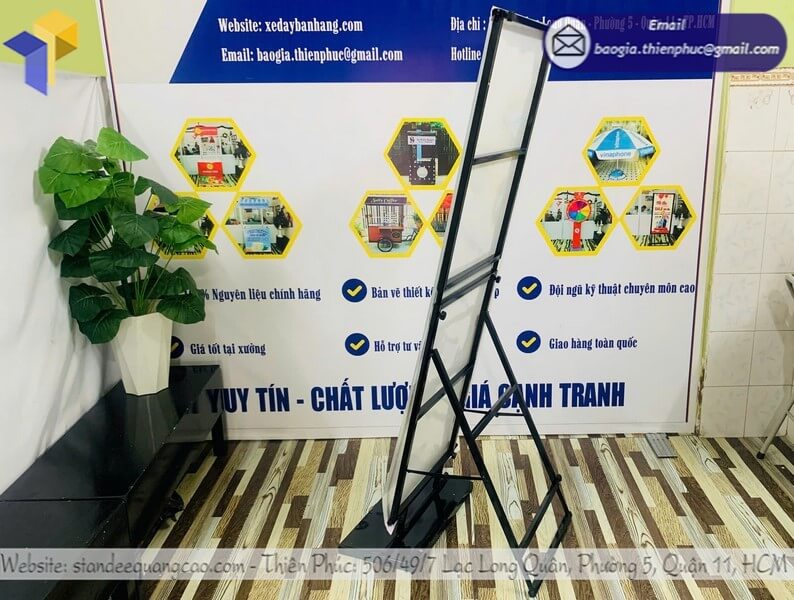 standee quảng cáo thương hiệu Đà Nẵng