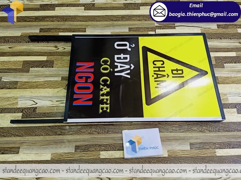 standee quảng cáo giá rẻ