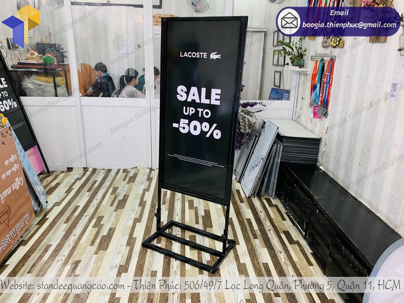 standee quảng cáo khung sắt rẻ