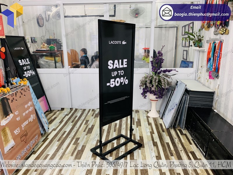 standee quảng cáo khung sắt uy tín