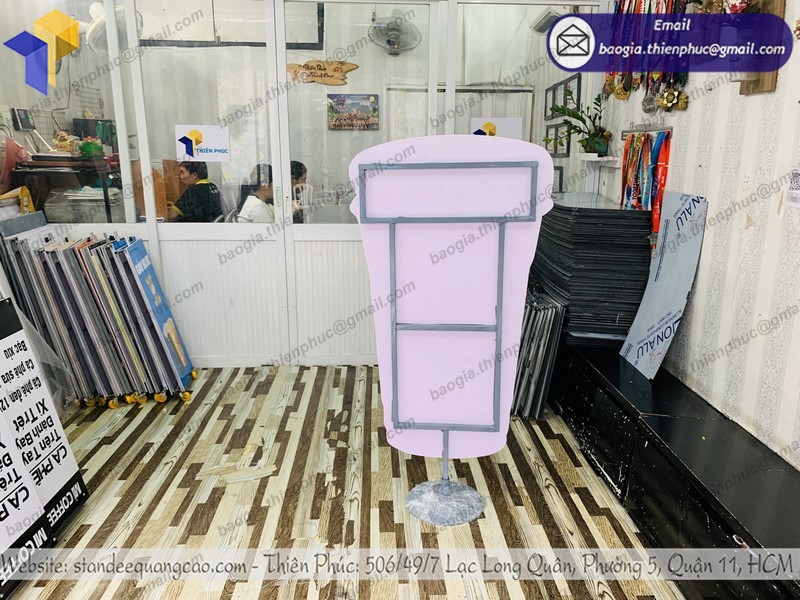 standee quảng cáo ly cà phê đẹp