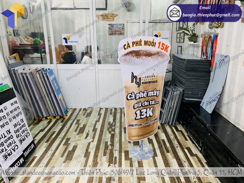 standee quảng cáo ly cà phê