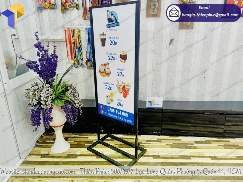 standee quảng cáo ngoài trời đẹp