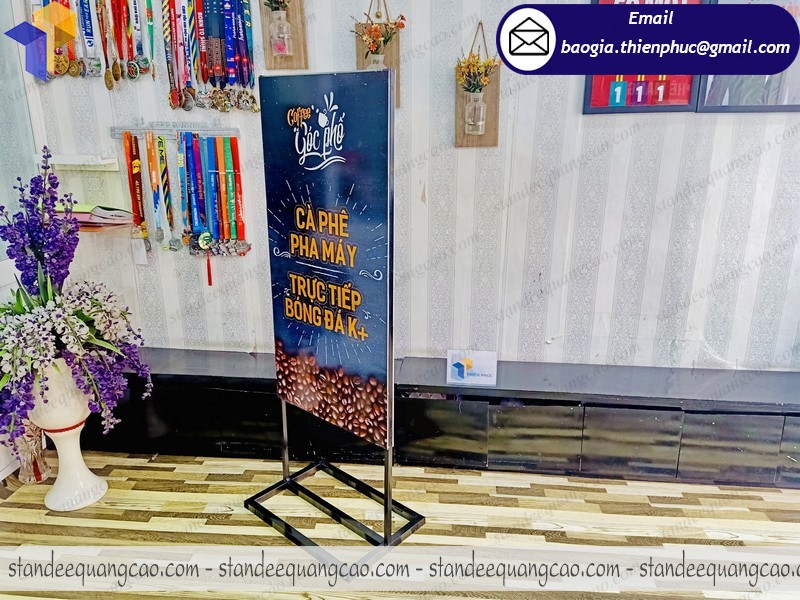 standee quảng cáo quán cafe