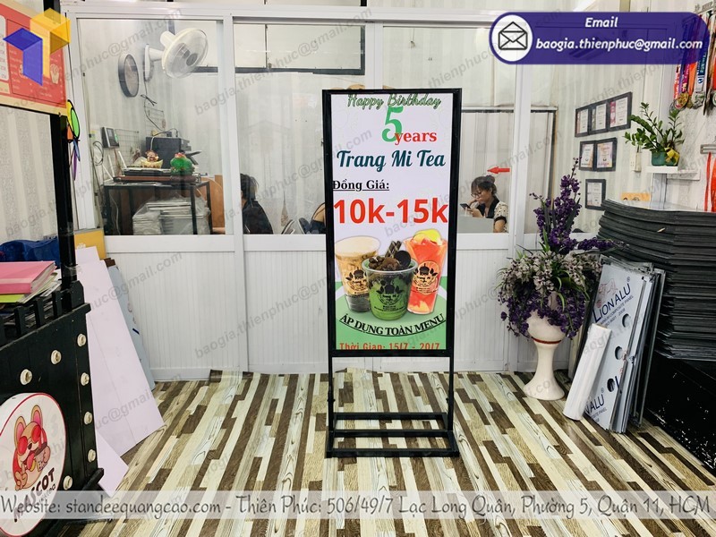 standee quảng cáo quán trà sữa uy tín