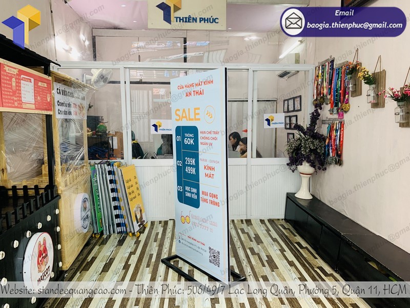 standee quảng cáo sale đẹp