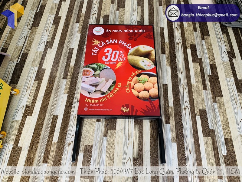 Standee quảng cáo thiết kế tphcm