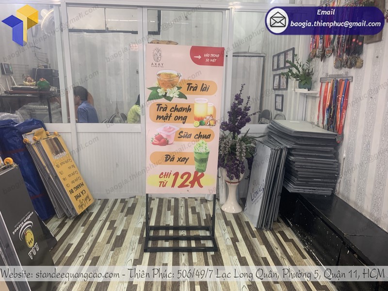 standee sắt quảng cáo ngoài trời rẻ