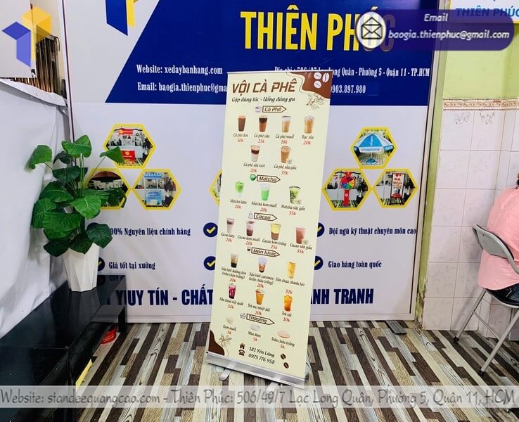 Mẫu standee đồ uống take away cuốn nhôm 2025