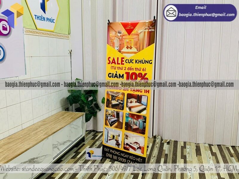 Standee treo poster sự kiện một mặt quảng cáo khai trương sale khuyến mãi