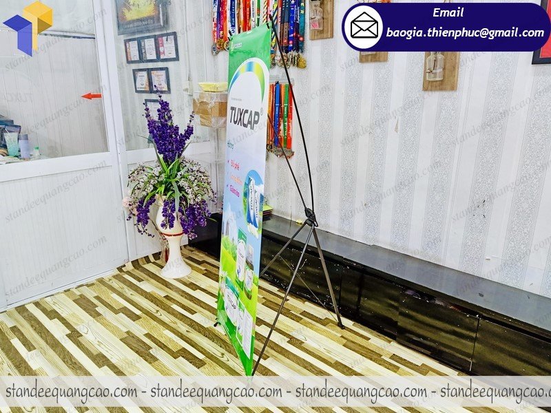 standee x quảng cáo sản phẩm