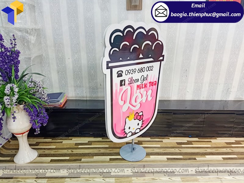 Địa chỉ làm standee quảng cáo trà sữa đẹp