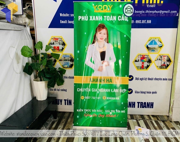 Thiết kế standee banner kéo cuốn nhôm quảng cáo di động
