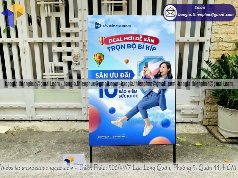Thiết kế standee chữ A di động quảng cáo bán hàng đẹp