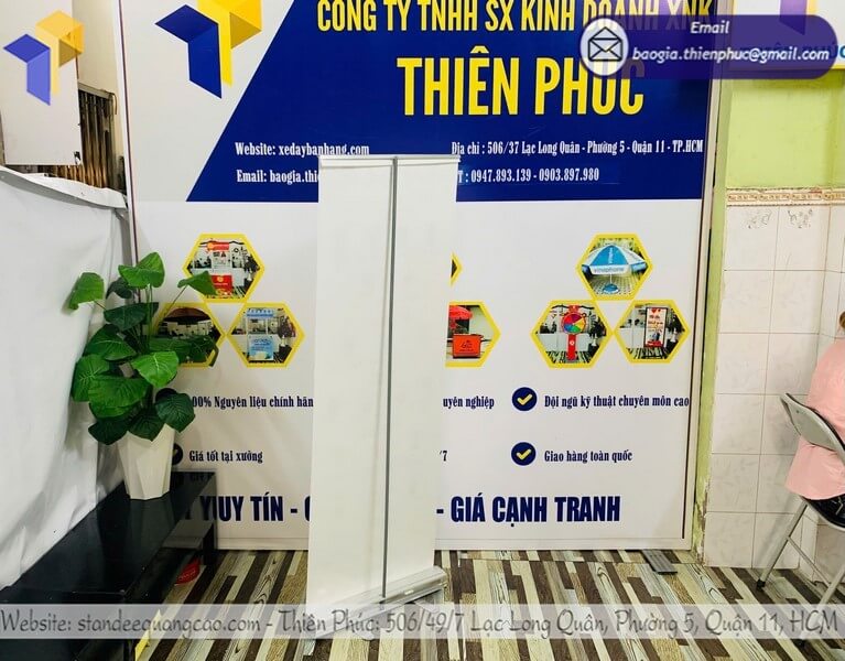 sản xuất standee đồ uống take away cuốn nhôm