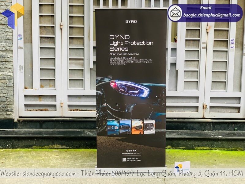 Thiết kế standee dựng nhôm cuốn in logo đẹp