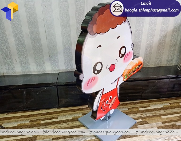 standee mô hình mockup sản phẩm