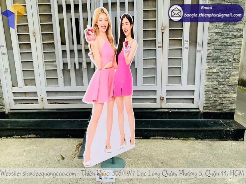 Xưởng in standee mô hình người thật theo yêu cầu