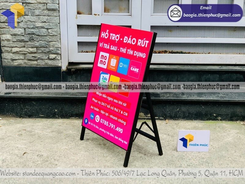 Xưởng in standee quảng cáo di động 1 mặt theo yêu gia công theo mẫu phục vụ marketing
