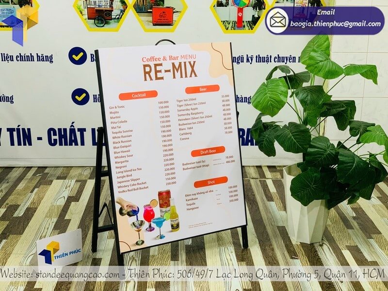 Xưởng làm bảng standee 1 mặt cho quán cafe thiết kế giá cạnh tranh