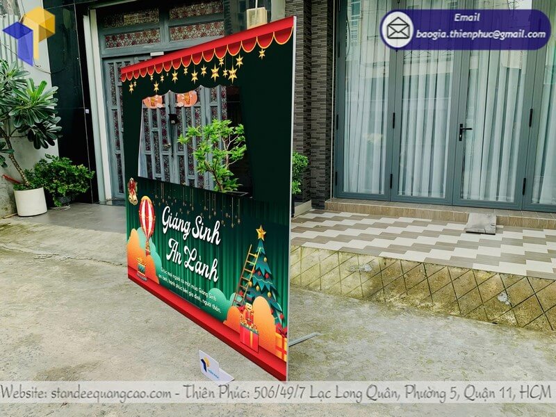 Xưởng sản xuất khung chụp ảnh dịp Giáng Sinh formex rẻ in UV cây thông, ông già noel