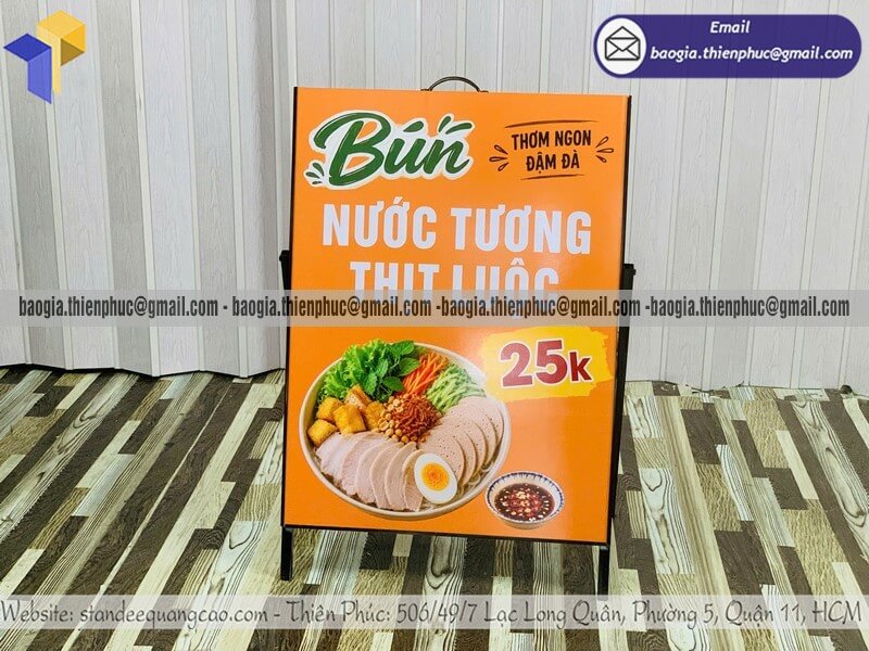 Xưởng sản xuất standee 1 mặt giới thiệu đồ ăn giá rẻ
